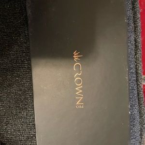 Crown Pro Palette